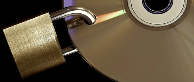 cd with lock